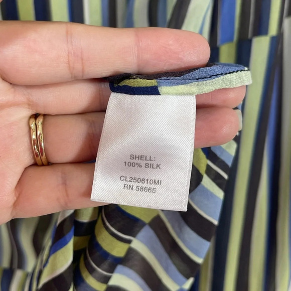 Classiques Entier 100% Silk Sheer Collared Button Down Shirt Women’s Small - Picture 9 of 13